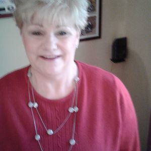 Meet your Posher, Debbie